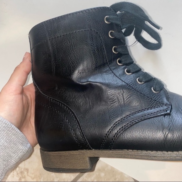 Rampage Black Heeled Boot - Picture 5 of 11